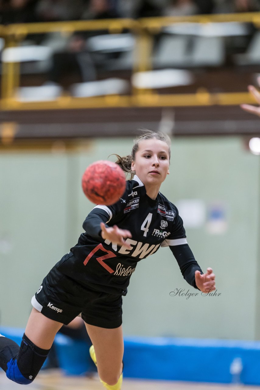 Bild 189 - wBJ SV Henstedt Ulzburg - TuRa Meldorf : Ergebnis: 22:38